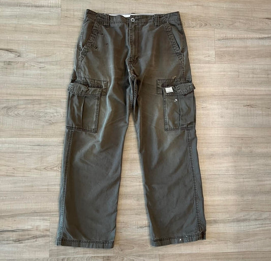 Rare Baggy Levi’s Cargo (36’) Pants ONE AVALIABLE