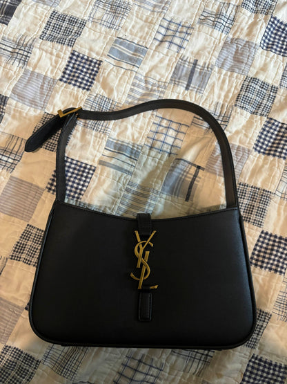 YVES SAINT LAURENT Le 5 à 7 leather shoulder bag (ONLY ONE LEFT)